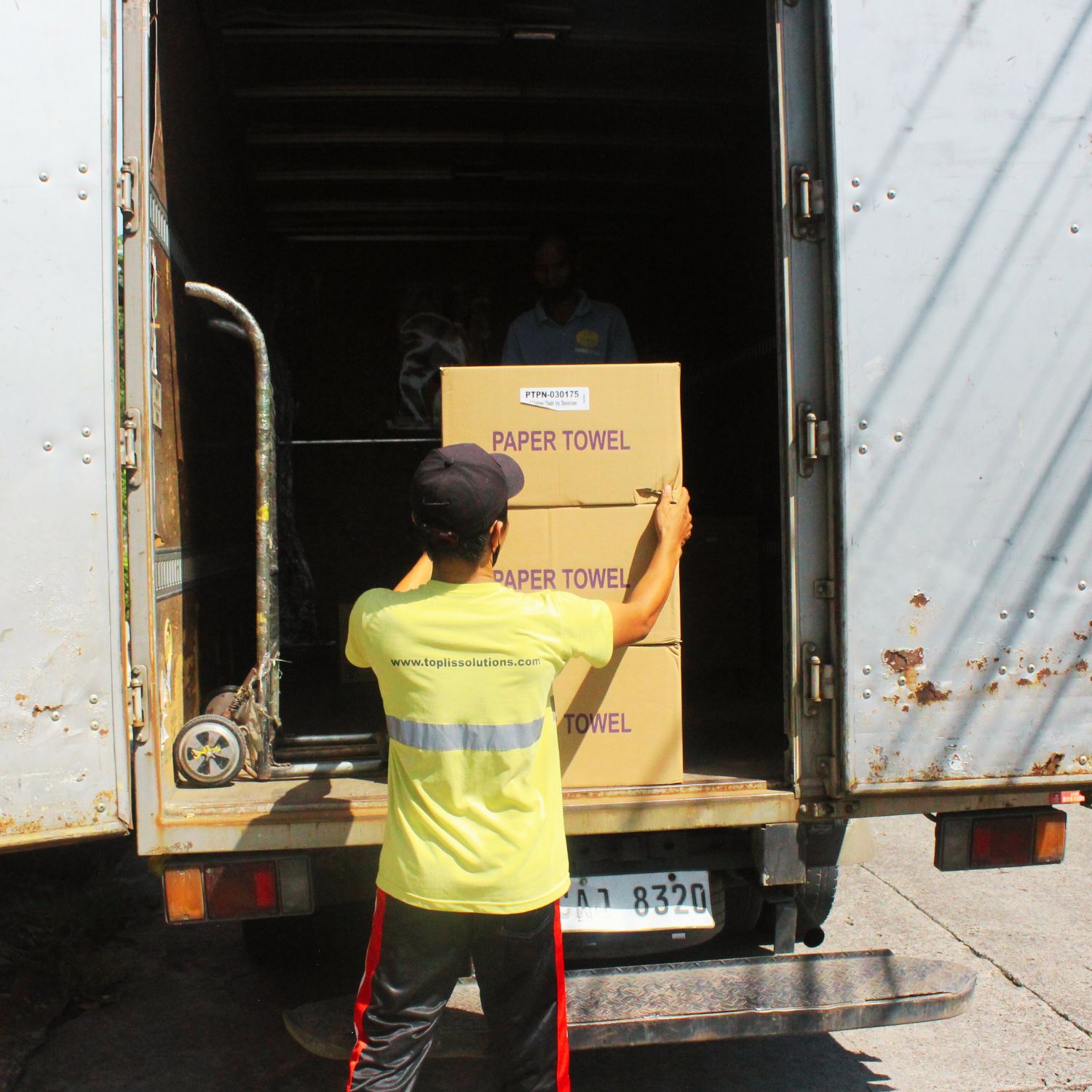 Steps to find a reliable wholesaler for your retail business