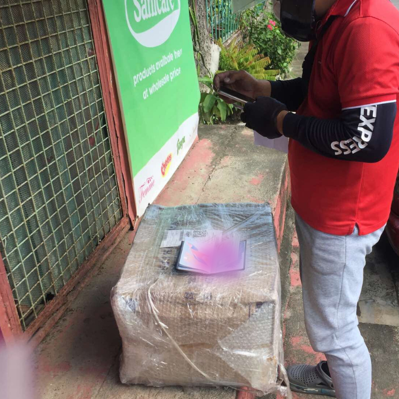 Box condition when returned by J&T Express showing damage